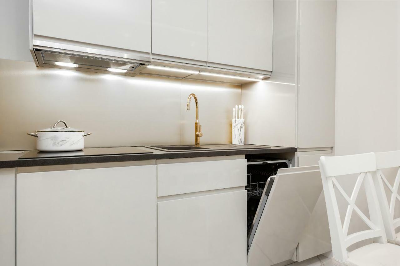 Aura Sky By Renters * Warszawa