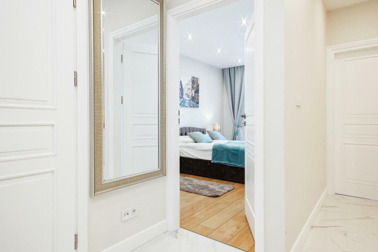 Lägenhet Aura Sky By Renters Warszawa